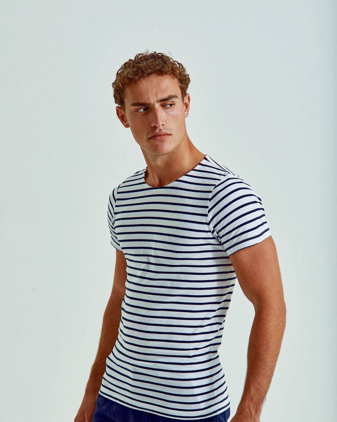 Asquith and Fox men's mariniere coastal short-sleeve tee AQ072, folded to display the striped design.
