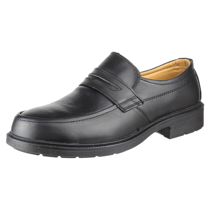 The anti-slip sole of the Amblers FS46 S1P SRC safety shoe.