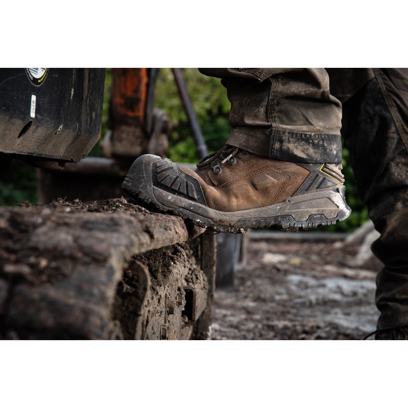 Stitching detail on the Quarry safety boot.