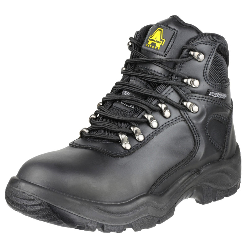 Close-up of the rugged sole tread on the FS218 boot.