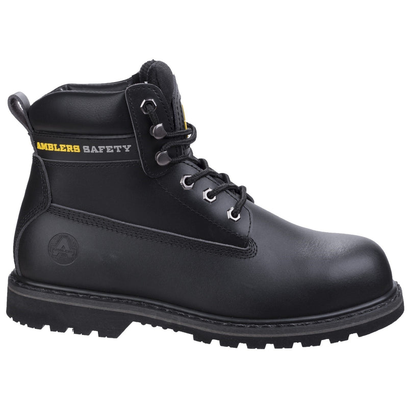 Leather interior lining of the premium FS9 safety boot.