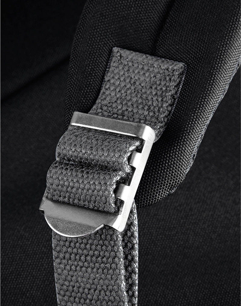 A black and white chevron patterned Bagbase Boutique Adjustable Bag Strap.