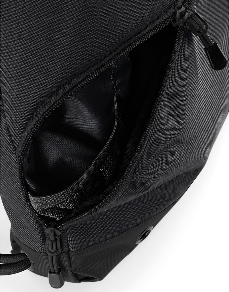 Close-up on the reinforced metal eyelets of the Bagbase Athleisure Gymsac for enhanced durability.