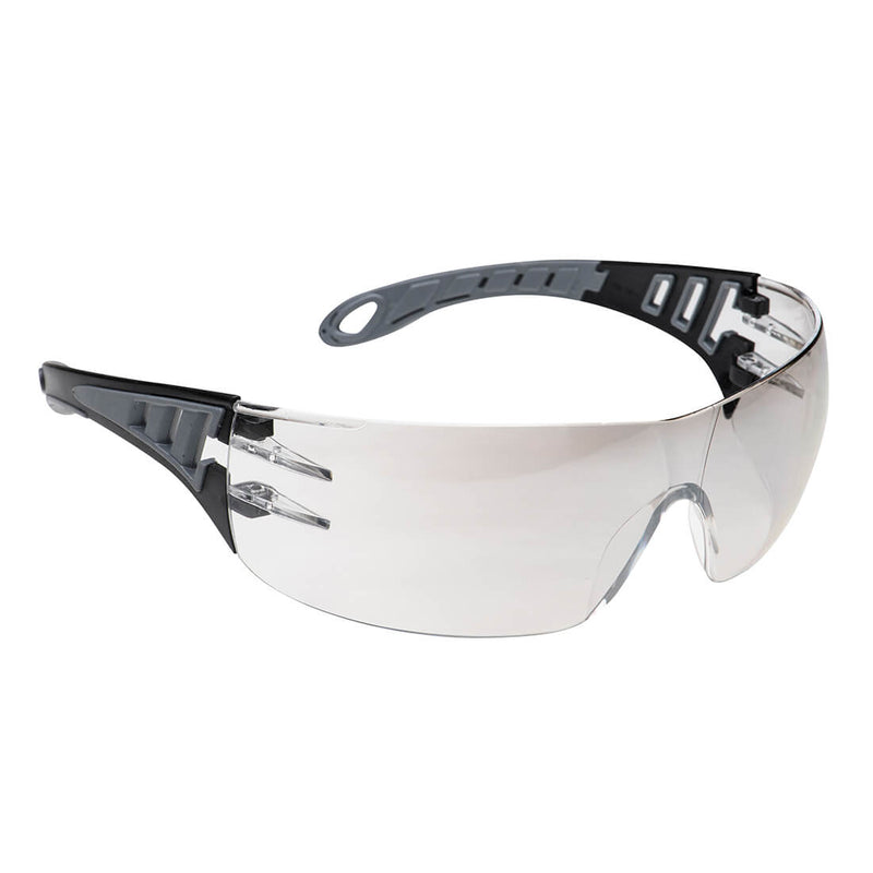 Portwest Tech Look Spectacles (PS12) featuring mirrored lenses to reduce glare in bright, outdoor settings.