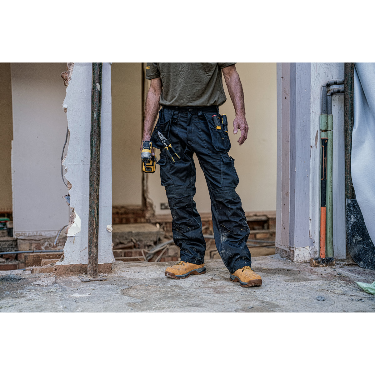 DeWalt Black Knee Pad Holster Trouser