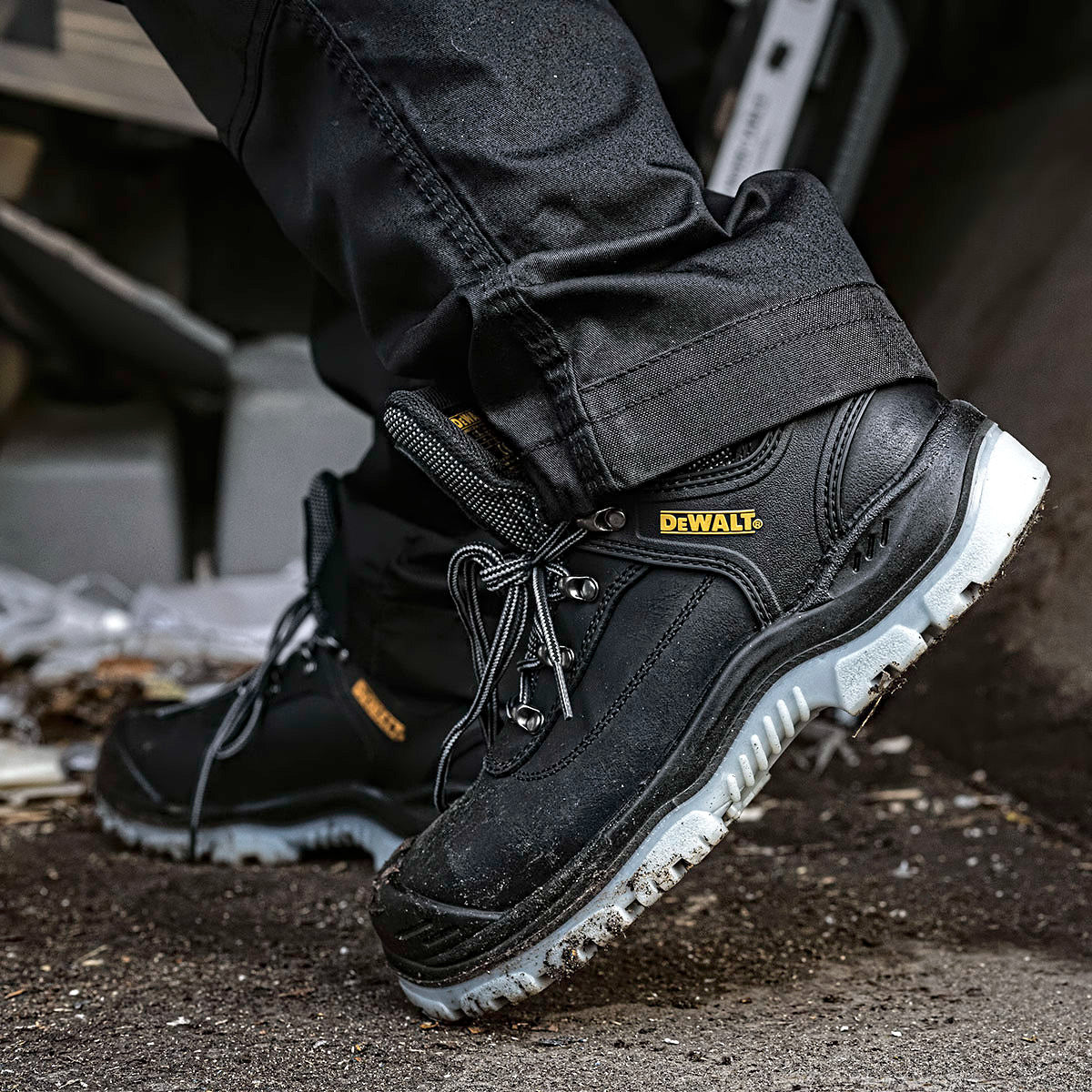 DeWalt Black Safety Hiker