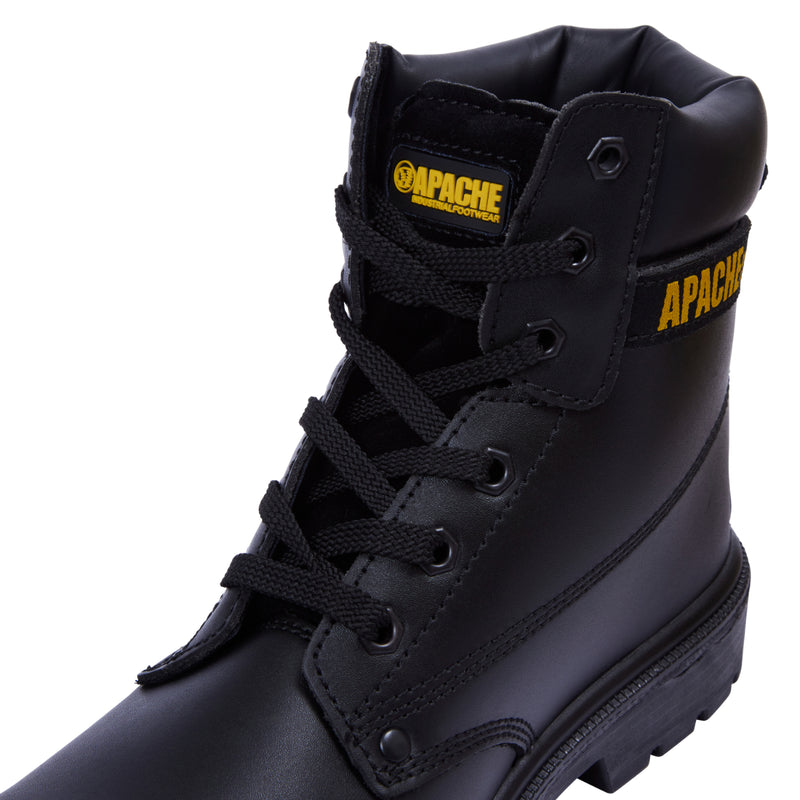 Detail of the sturdy eyelets and laces on the black AP300 boot.