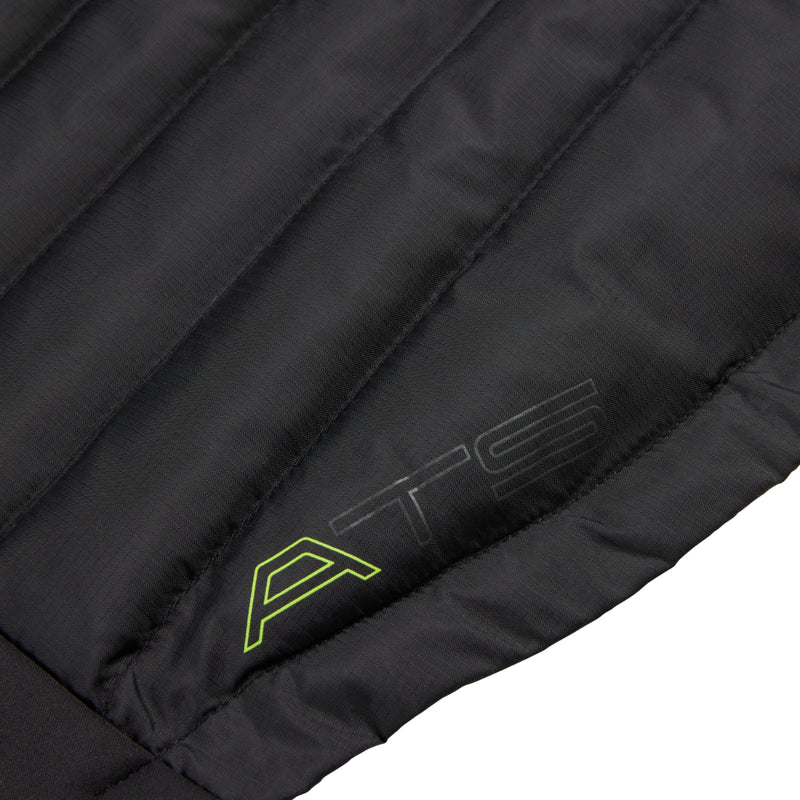 Close-up on the zip and recycled baffle detail of the Picton gilet.
