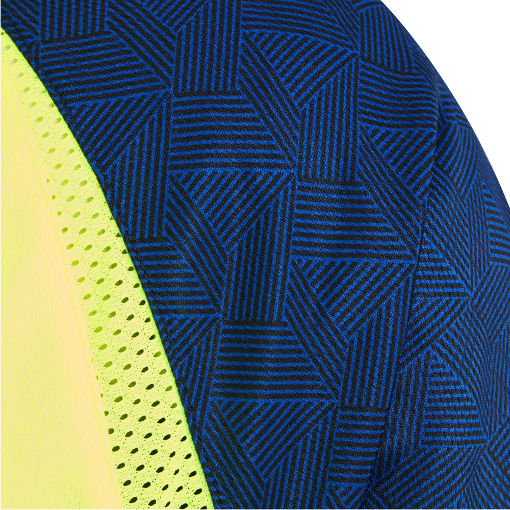 Close-up of navy geometric patterned fabric from Leo EcoViz T-shirt sleeve.