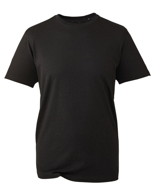 Flat lay shot of the Anthem AM011 long sleeve t-shirt in solid black.