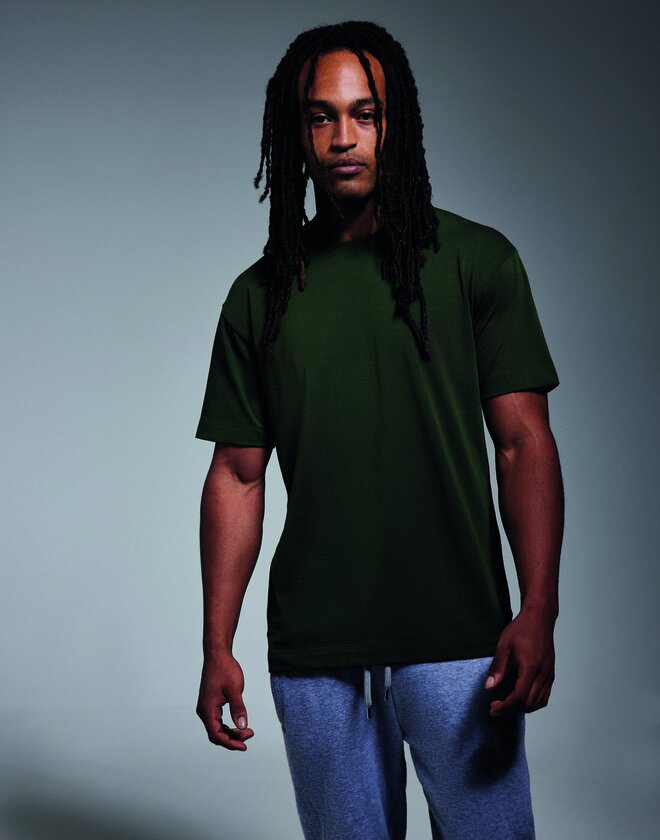 Studio product shot of the versatile Anthem AM015 heavyweight tee for men.