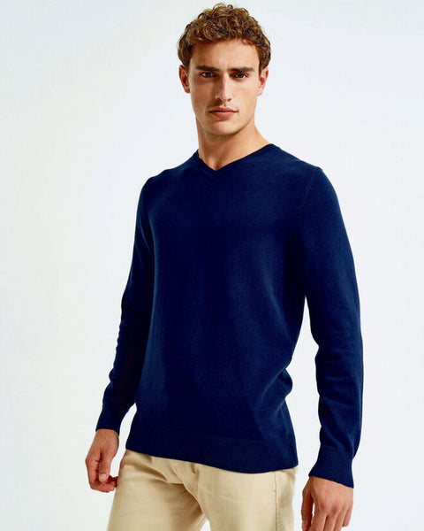 A collection of the Asquith and Fox men's cotton blend v-neck sweaters AQ042, folded.