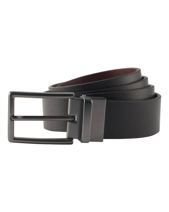 A close-up of the reversible buckle on the Asquith and Fox men's two-way leather belt AQ904.