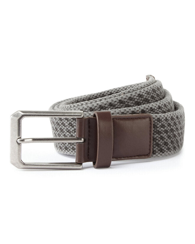 A person wearing the Asquith and Fox men's vintage wash canvas belt AQ905, showing how it looks.