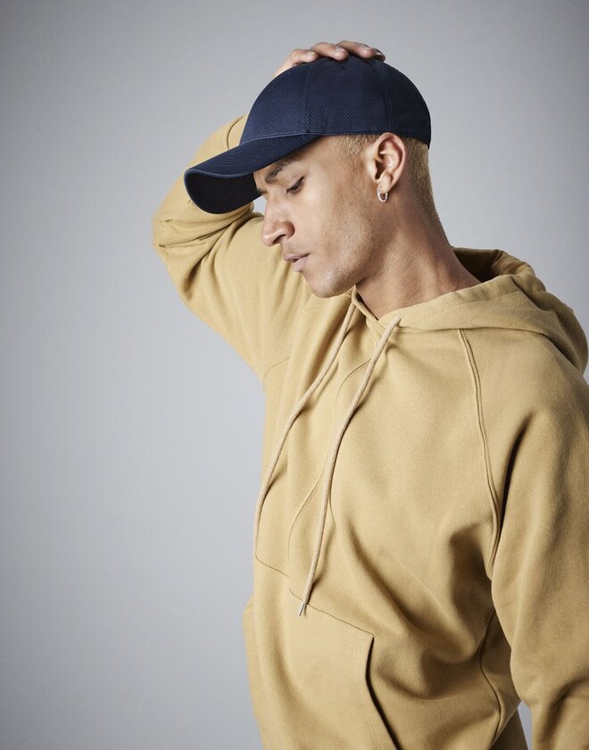 Profile shot of the Beechfield B196 original flat peak snapback in black.