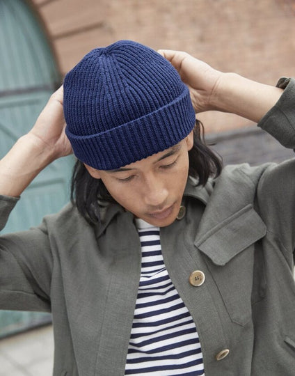 Side view of the Beechfield B383R recycled waffle knit beanie showing cuff.