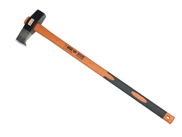 A detailed shot of the head and handle joint of the Bahco fibreglass splitting axe.