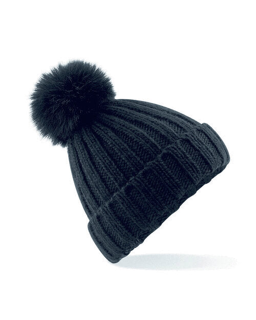 Flat lay of a black Beechfield B413 cozy chunky beanie with a ribbed cuff.