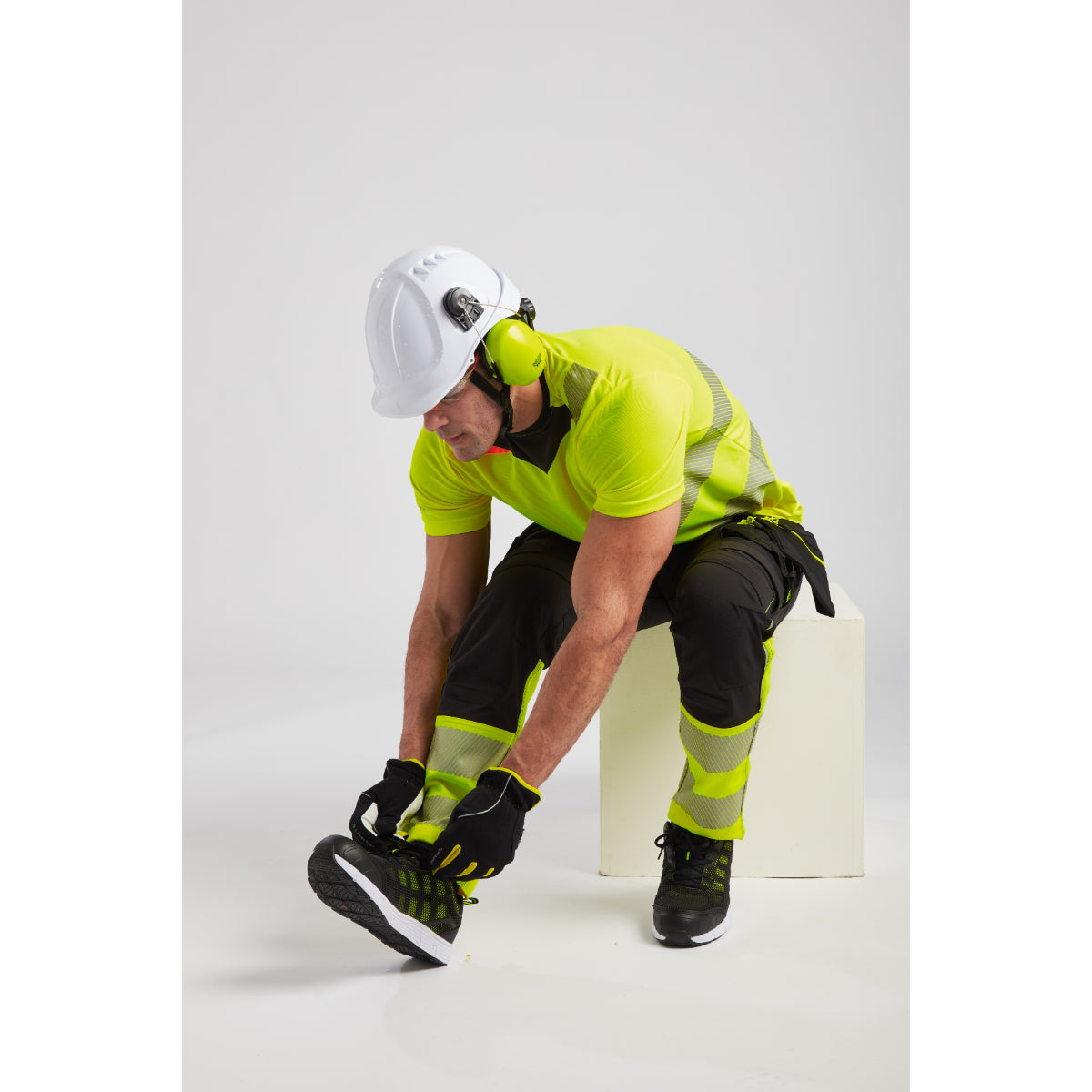 Portwest DX4 Hi-Vis Detachable Holster Pocket Class 1 Trouser