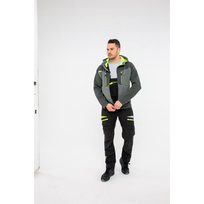 Man in Portwest DX4 Zipped Hoodie showcasing the comfortable fit around the shoulders.
