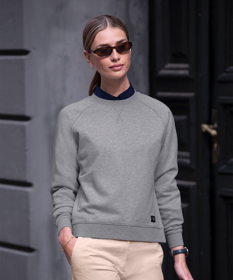 Nimbus Women’s Georgetown – timeless luxury crew neck