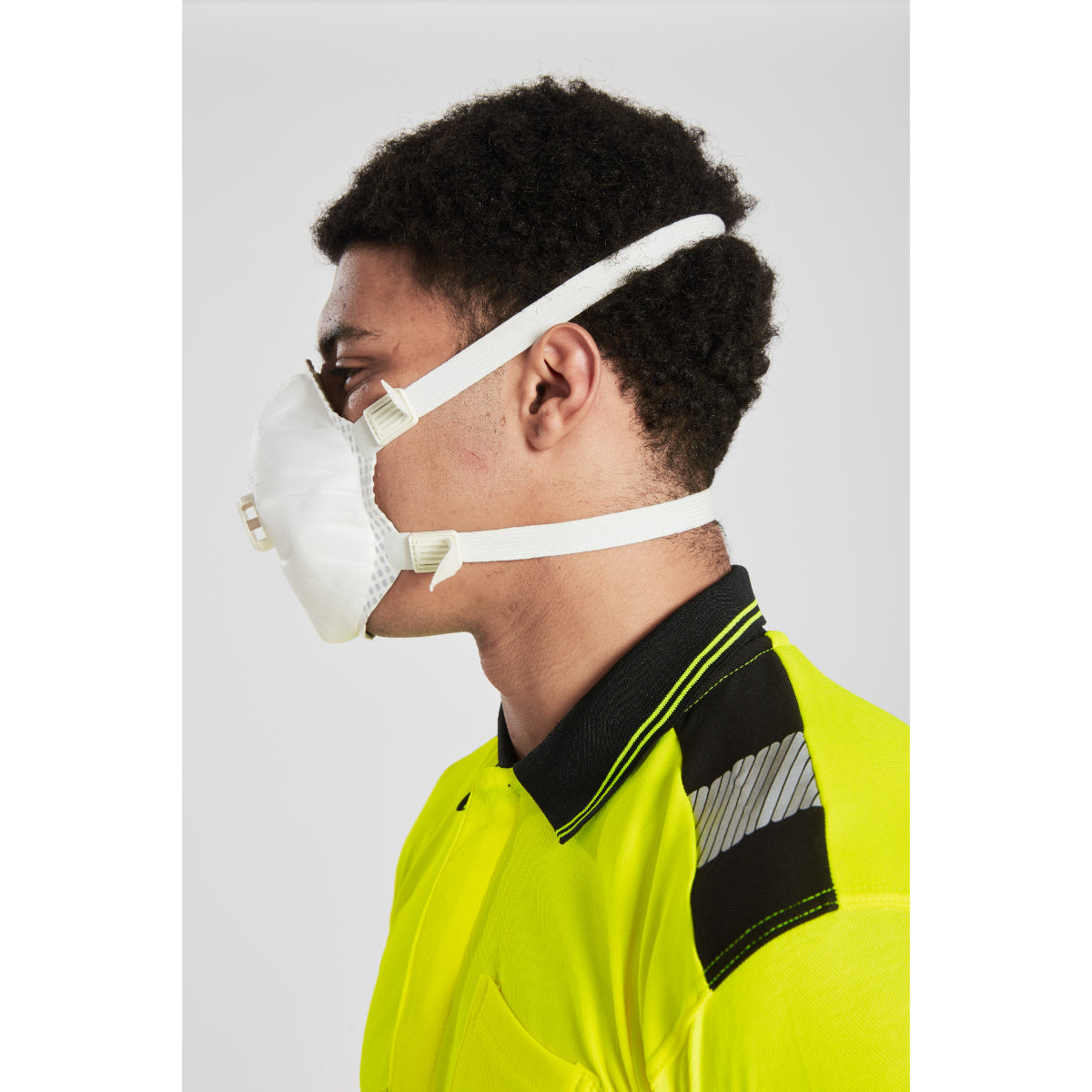 Side profile view of the Portwest P306 FFP3 ultimate valved reusable respirator.