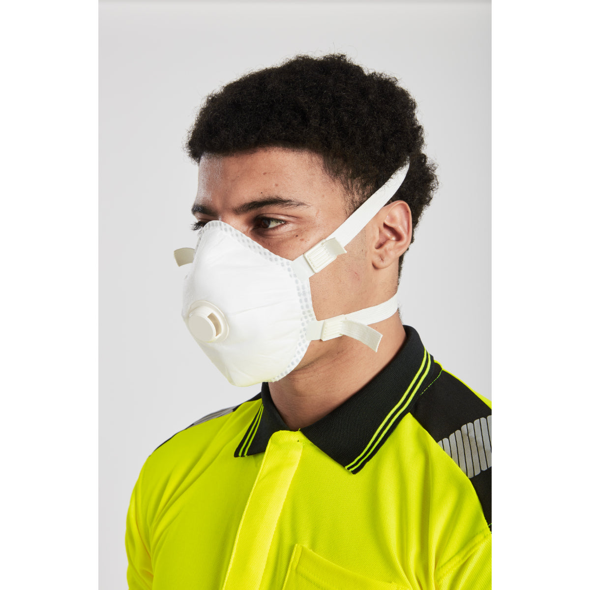 Close-up of the adjustable straps on the Portwest P306 FFP3 respirator.