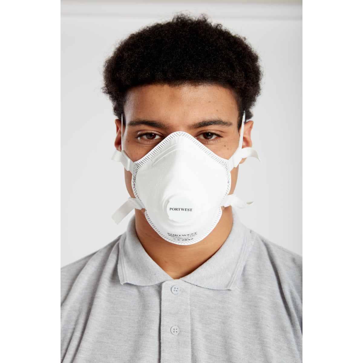 Close-up showing the mesh outer shell of the Portwest Ergonet P371 respirator.