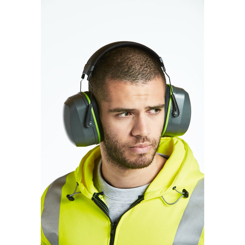 Side view of the Portwest Premium Ear Muff (PS46) being worn.