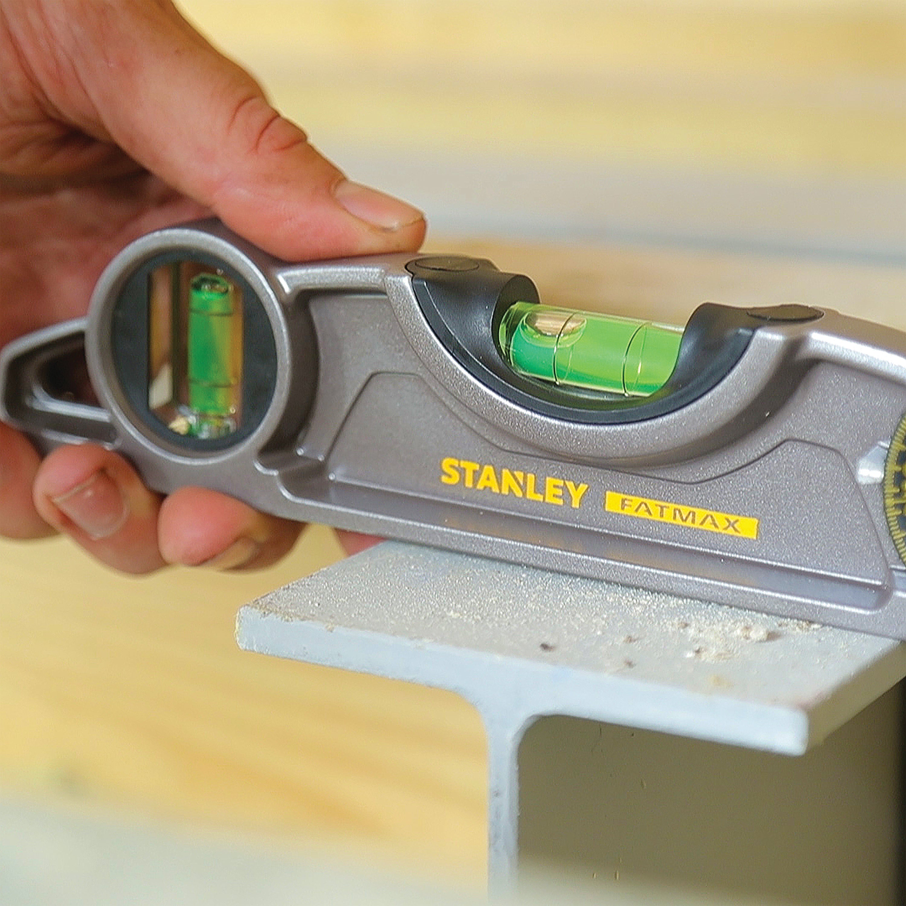 Stanley Fatmax Magnetic Torpedo Level 250mm Black 0-43-609