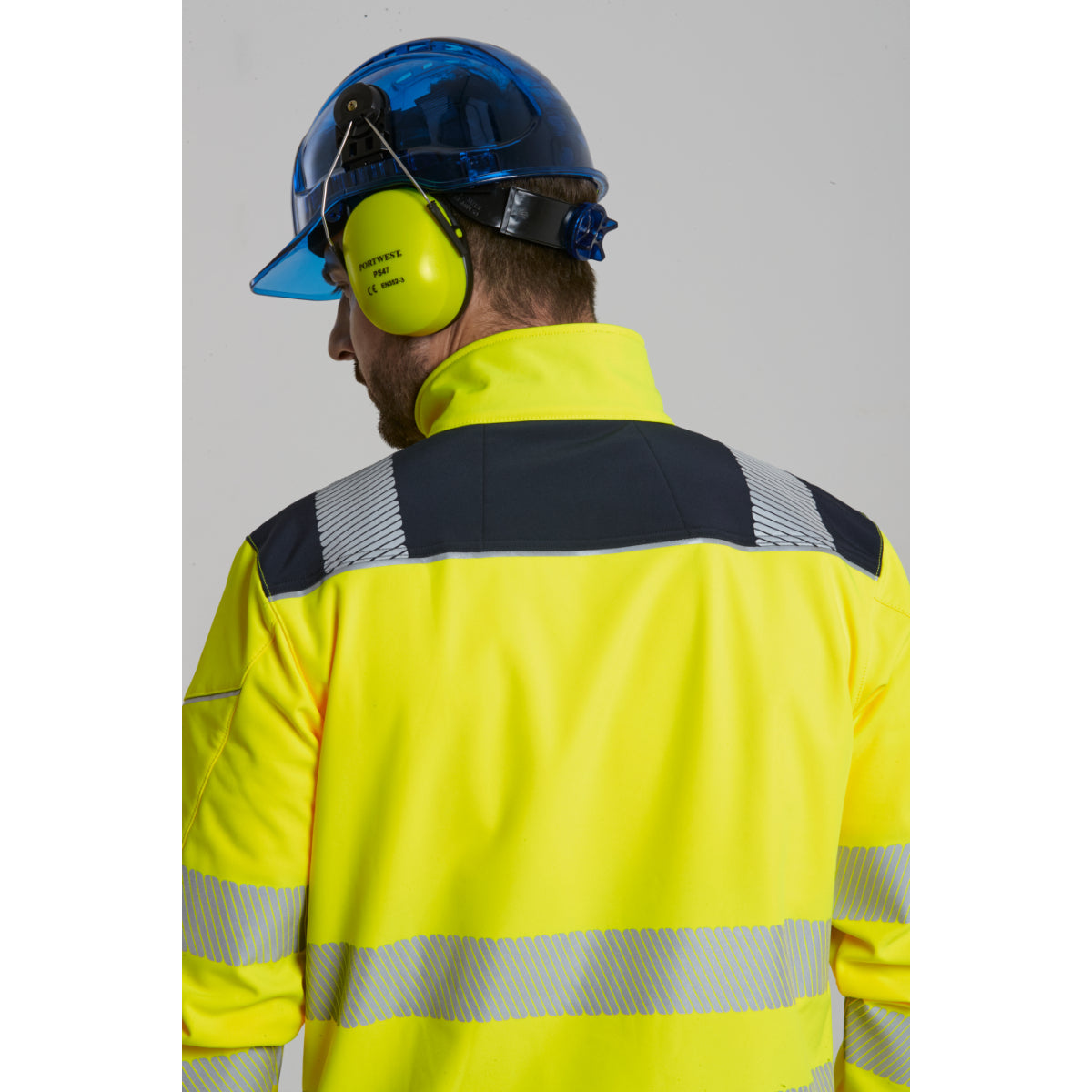 Chest and shoulder details of the Portwest   Hi-Vis Softshell.