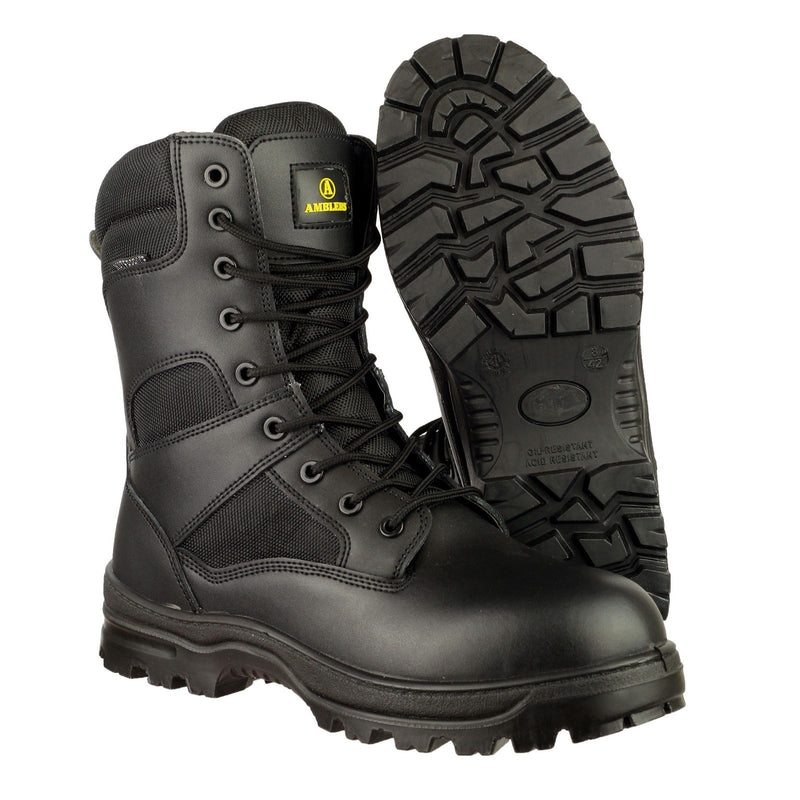 Rear view of the metal-free Combat hi-leg boot.