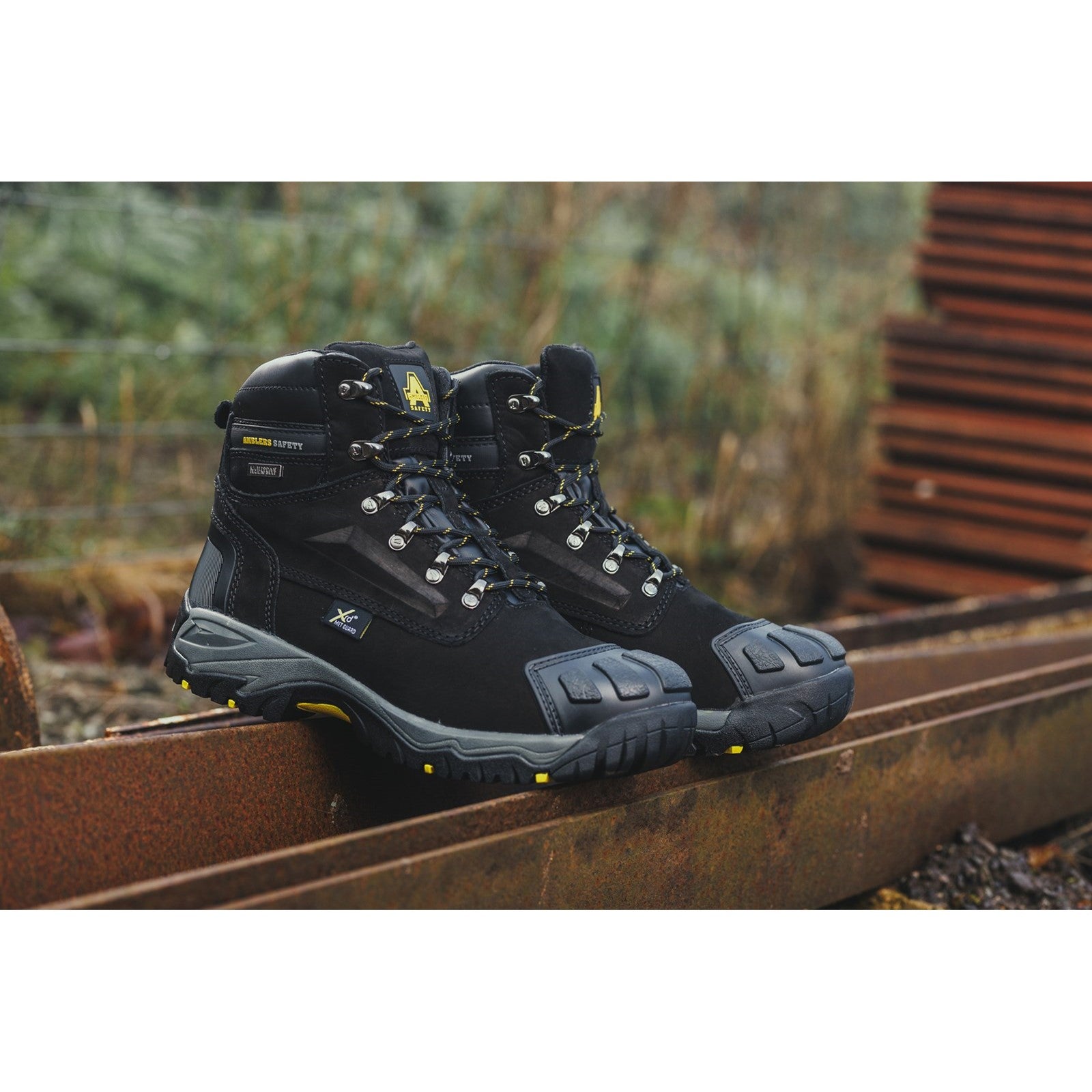 Lacing and tongue of the FS987 safety boot.