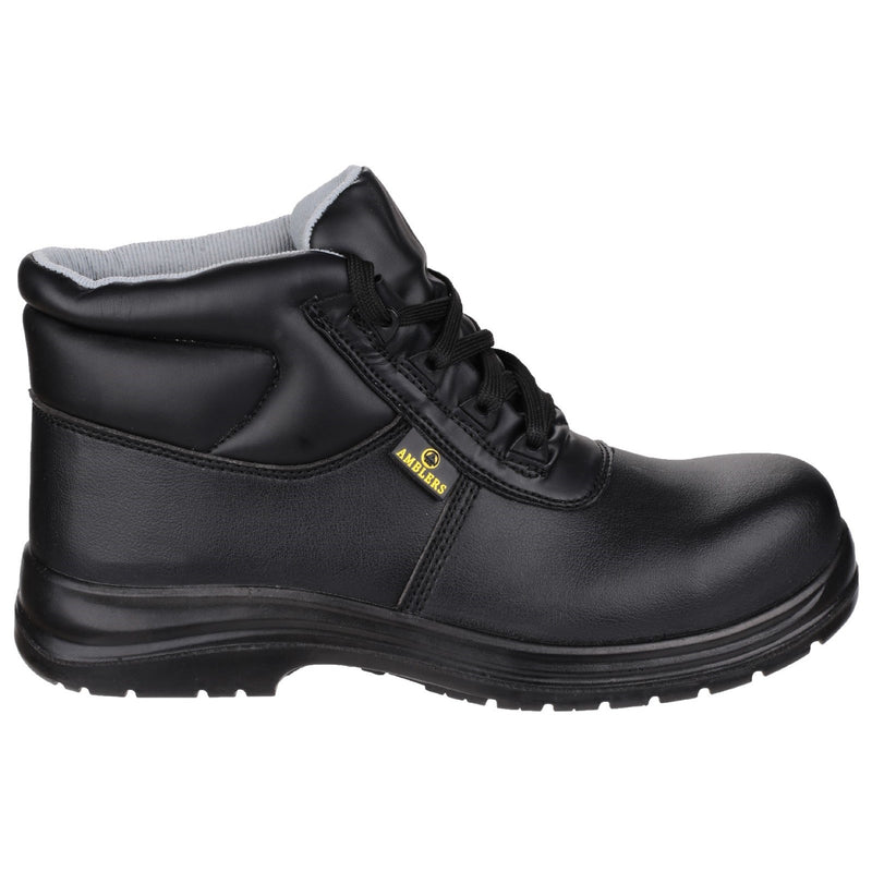 Close-up view of the padded interior lining of the Amblers FS663 safety boot.