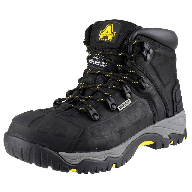 Sole of the FS32 waterproof safety boot.