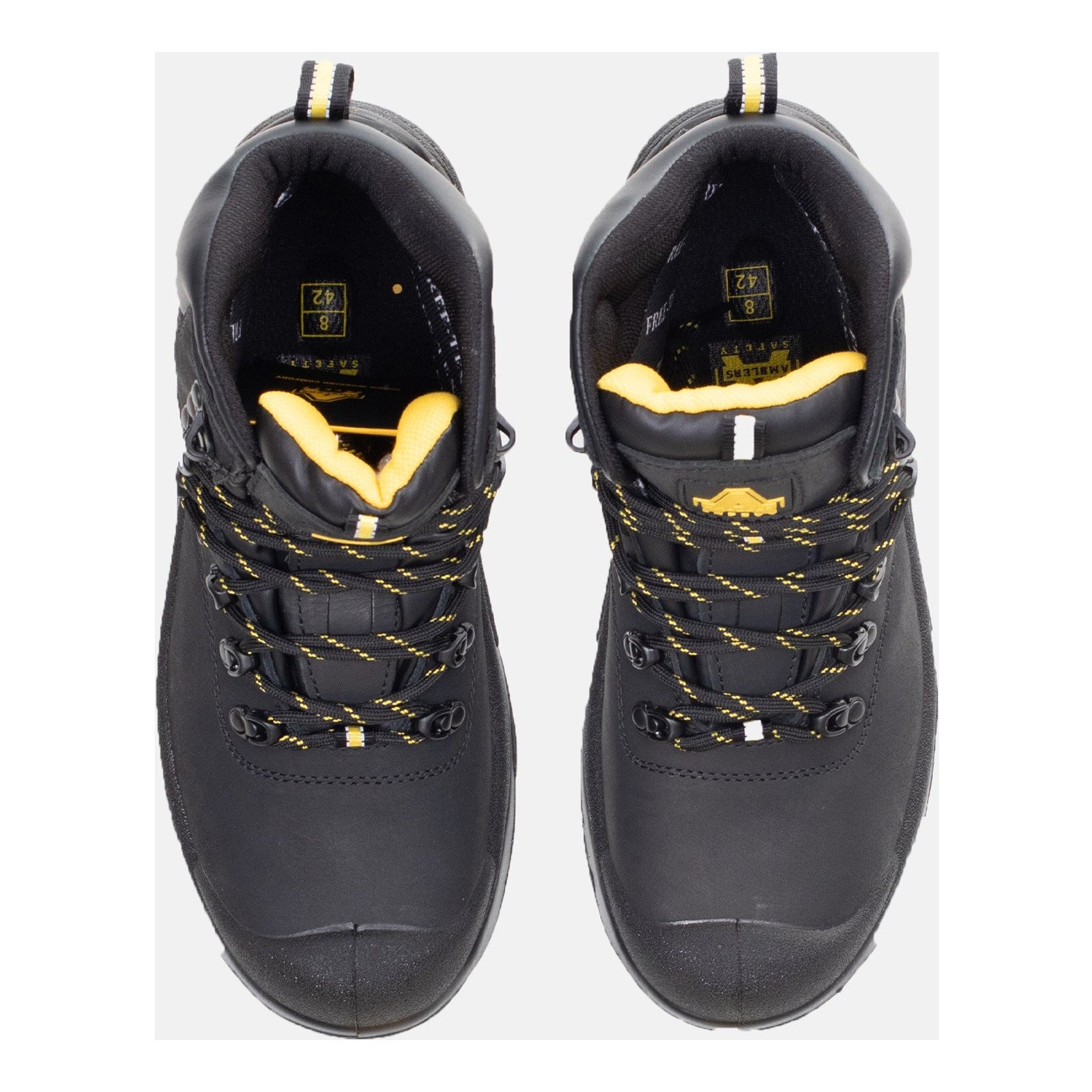Alternative on-foot image of the FS198 safety boot.