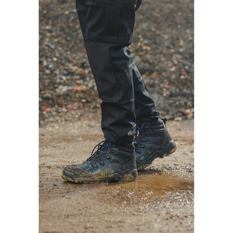 Detail of the eyelets on the black 308C safety boot.