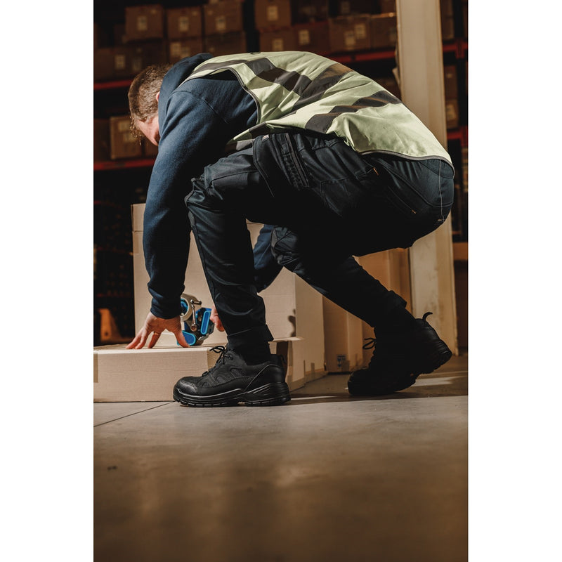 Side detail of the FS214 vegan safety shoes.
