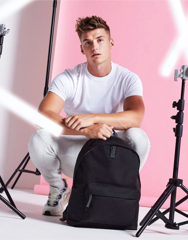 A bright pink Original Fashion Backpack with a large front pocket.