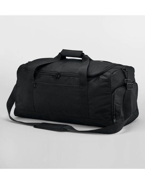 Front view of the large Bagbase Training Holdall in black, designed for maximum storage capacity.
