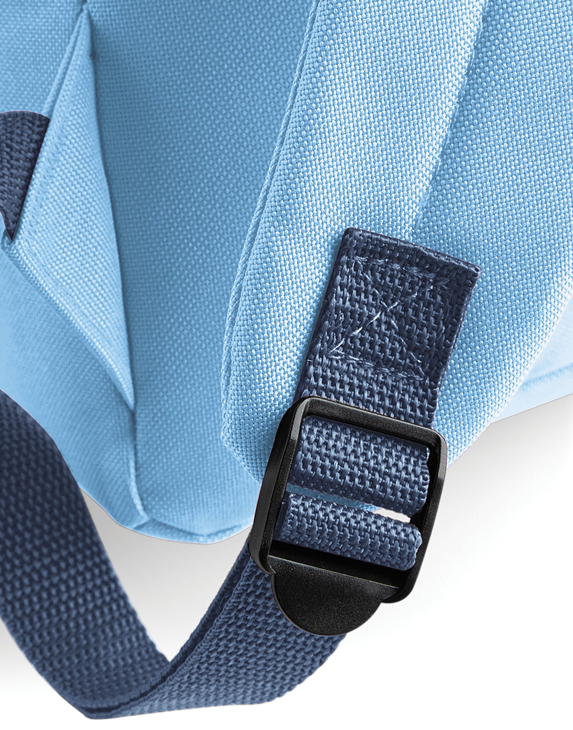 Close-up of the zipper on a black Mini Barrel Bag.
