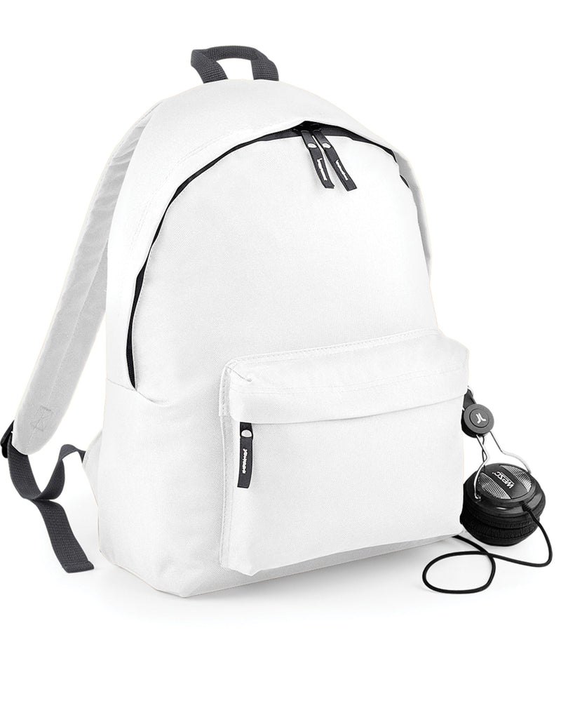 Detail of the adjustable strap on the black across-body bag.