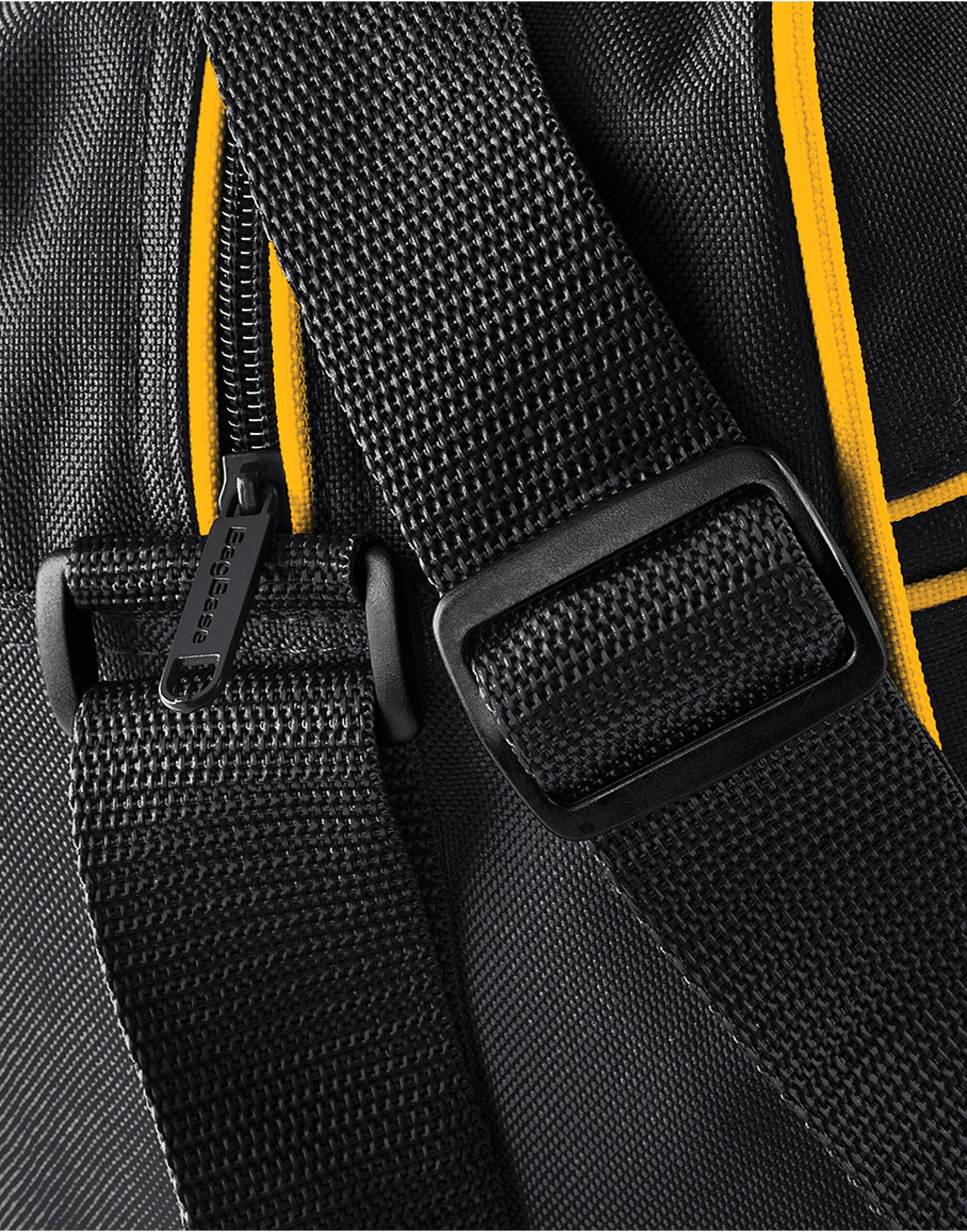 Side profile of the grey camouflage barrel bag.