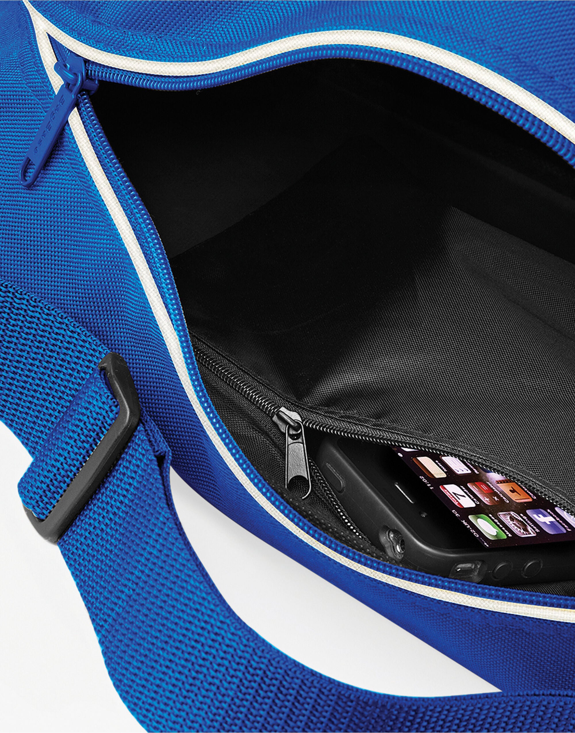 Front view of a grey Freestyle Holdall with front pockets.