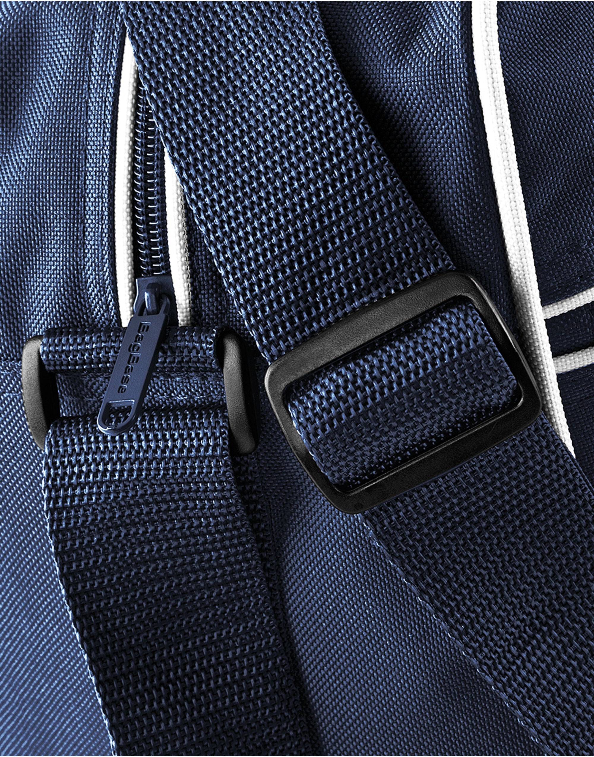 A black Freestyle Holdall with all zippers closed.