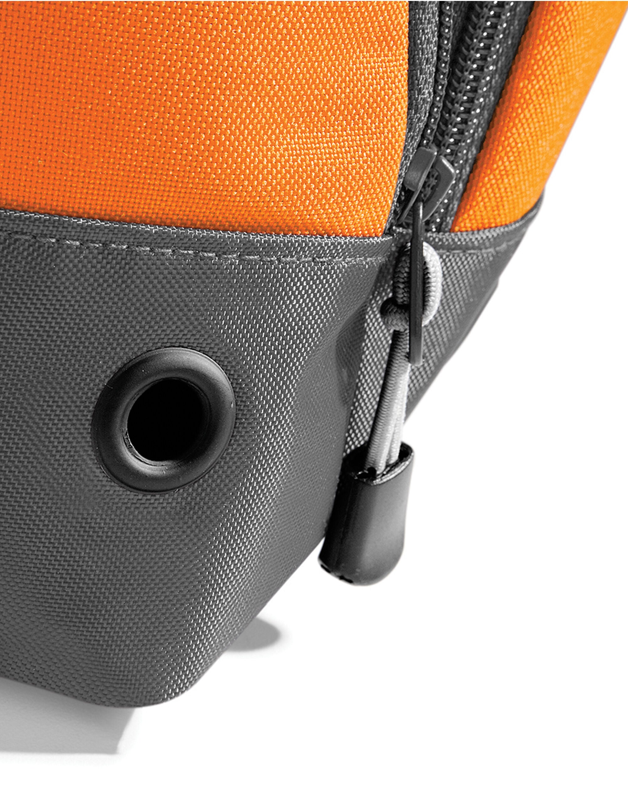 Detail of the reinforced stitching on the handle straps of the Bagbase Athleisure Holdall.