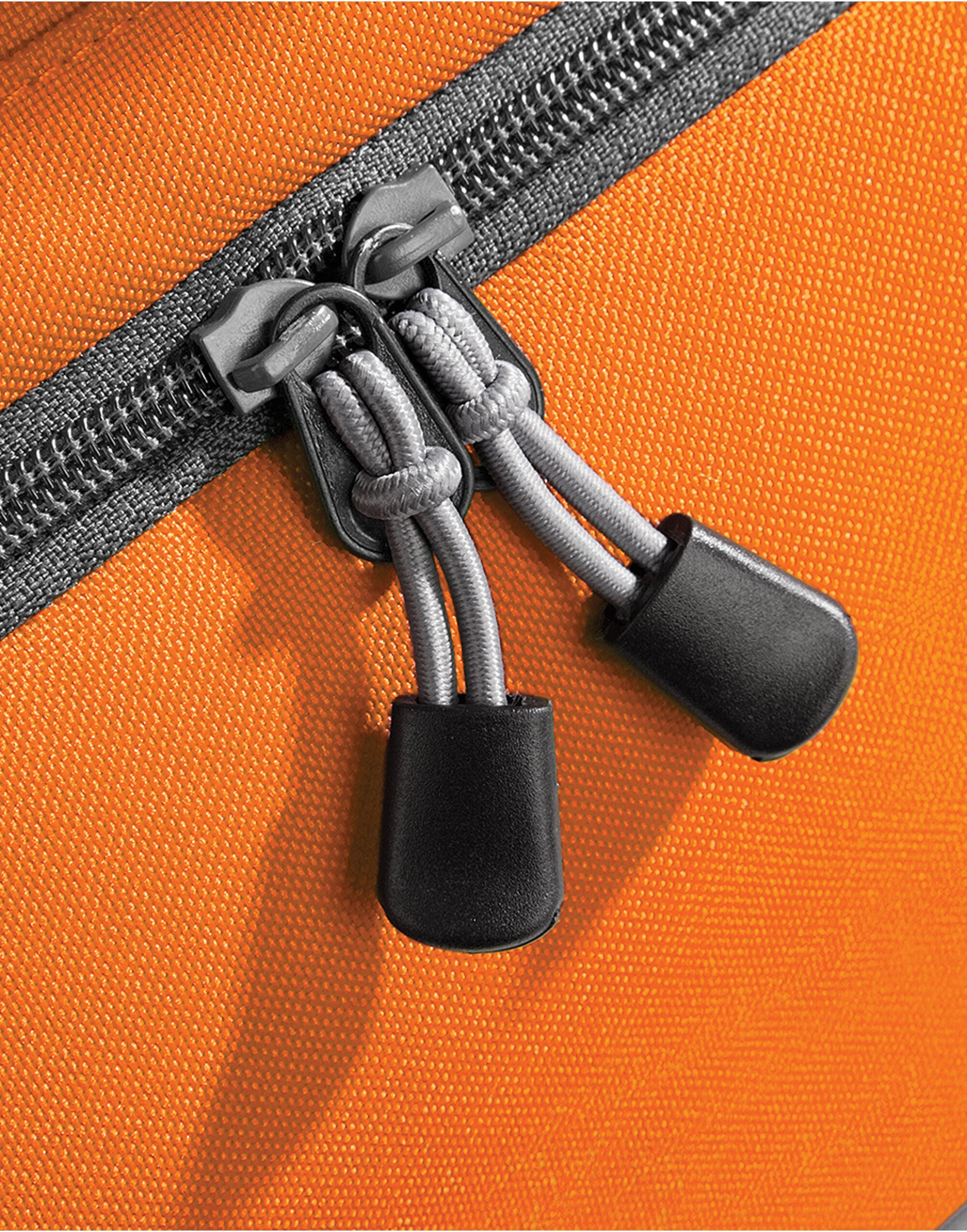 The heather grey Bagbase Athleisure Holdall, presented against a clean backdrop to highlight its features.