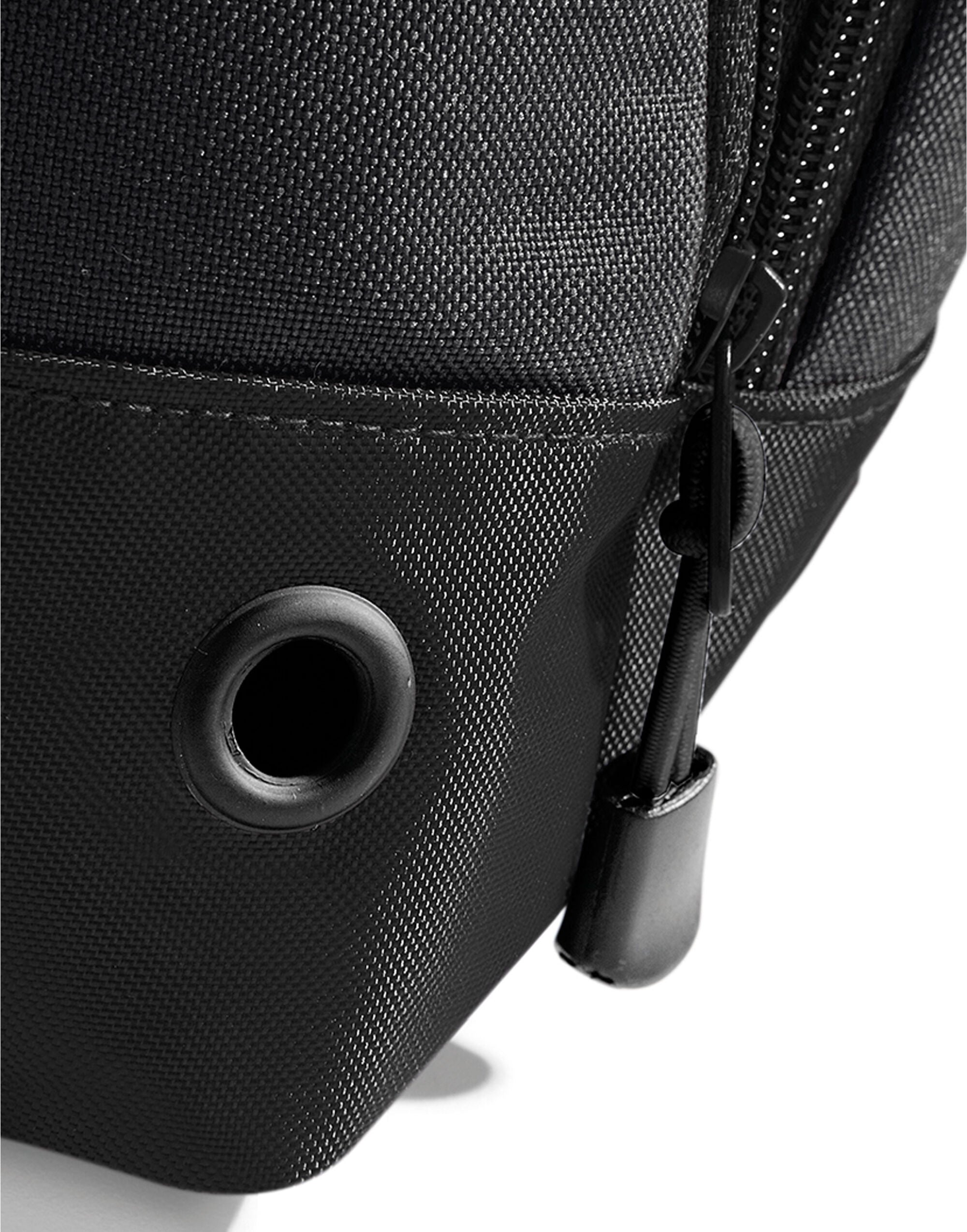 The base of the Bagbase Athleisure Holdall, featuring protective feet to keep the bag clean and durable.