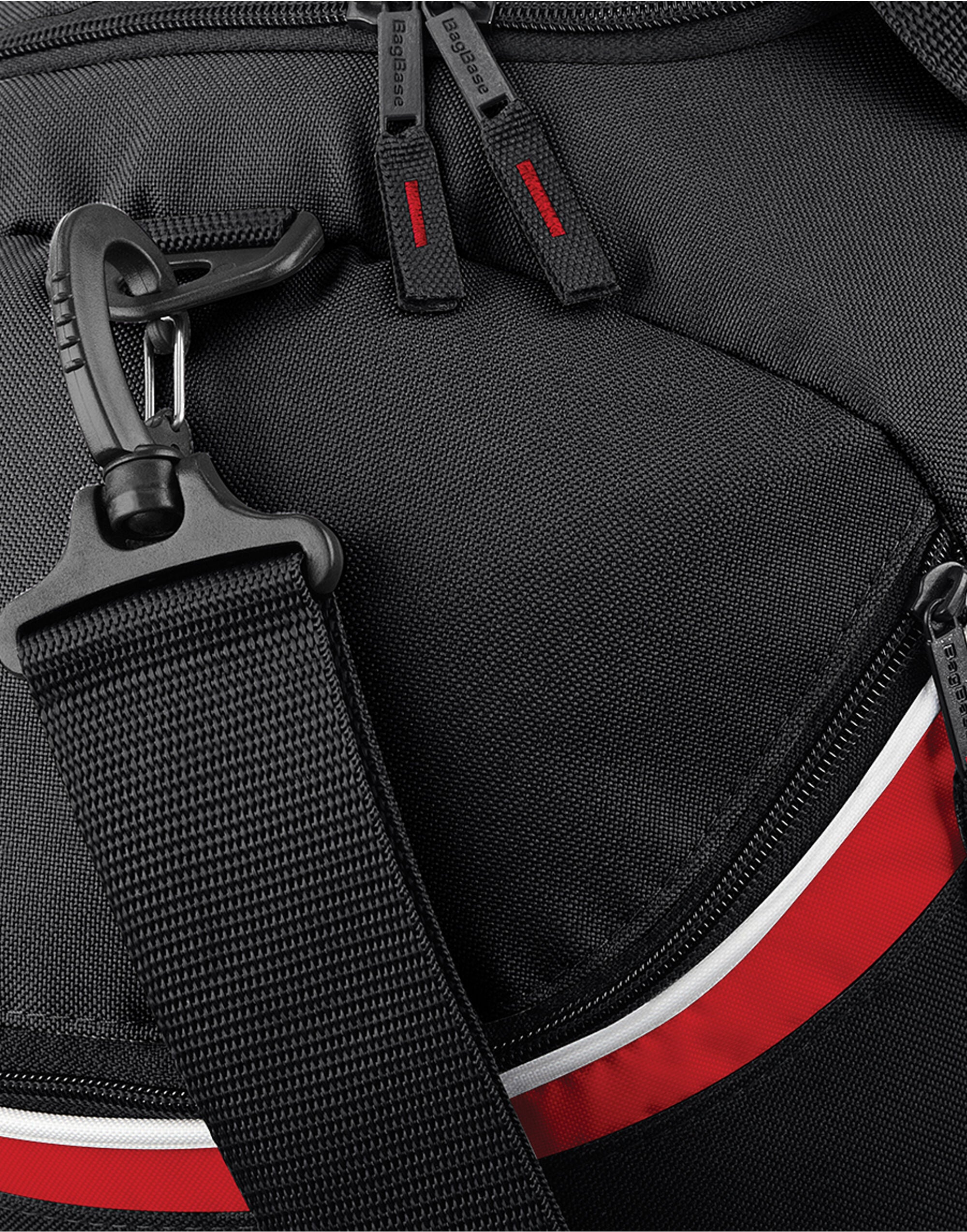 The classic navy Bagbase Teamwear Holdall, a durable and practical choice for sports teams and travel.