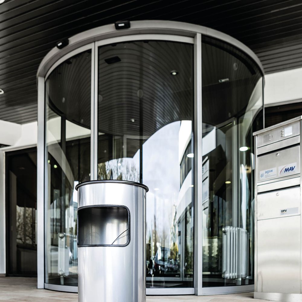 Durable Waste Bin 17 Litre Round With Ashtray Silver 333023